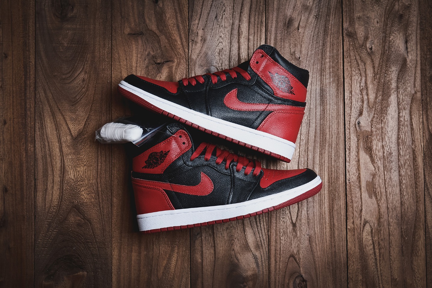 Jordan 1 Mid Banned (2020)