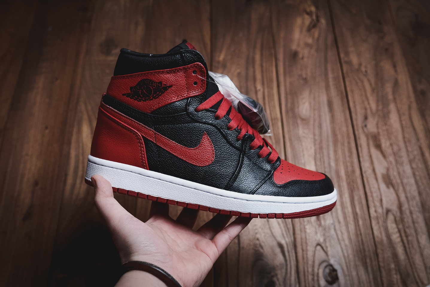 Jordan 1 Mid Banned (2020)