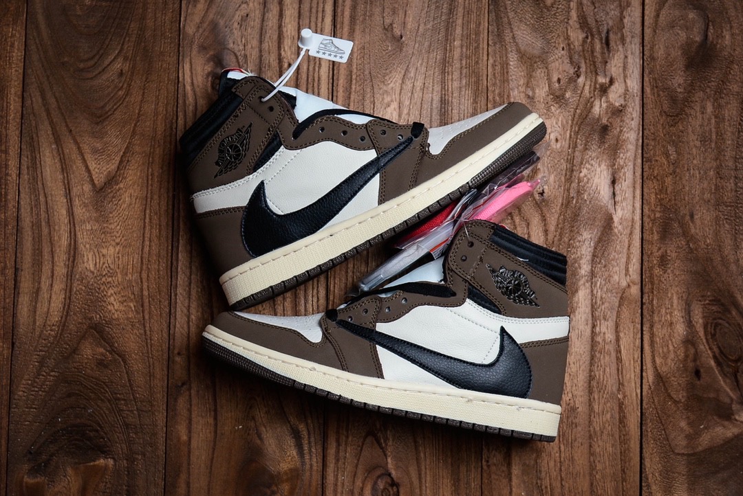 Jordan 1 Retro High OG SP Travis Scott