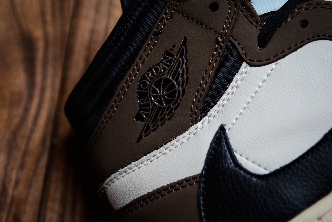 Jordan 1 Retro High OG SP Travis Scott