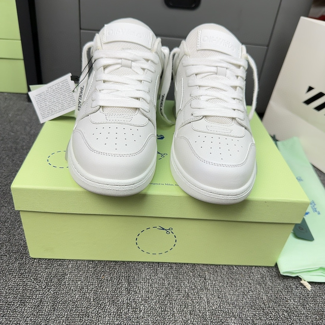 OFF-WH*TE Out Of Office “OOO” Low White Black