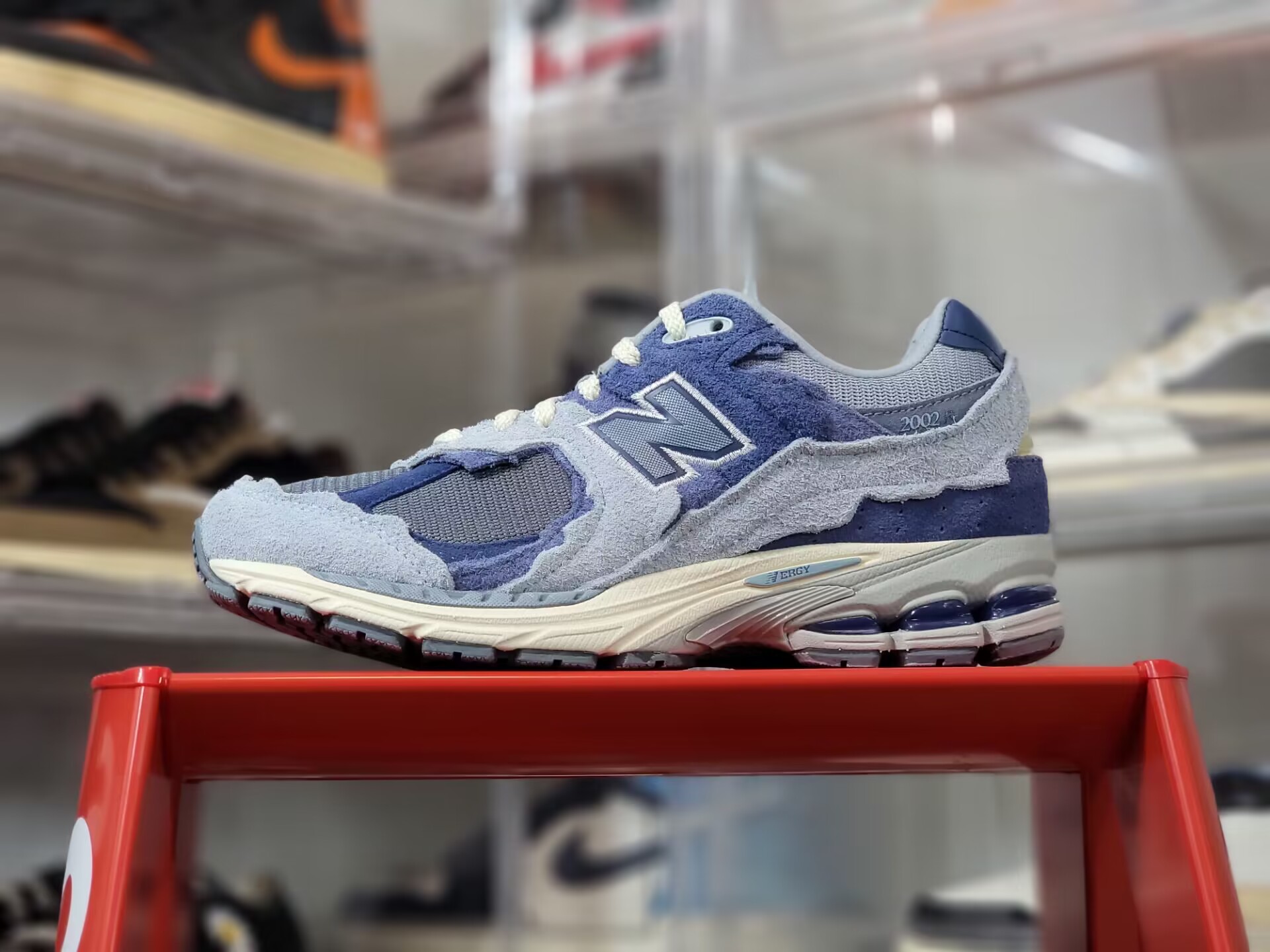 New Balance 2002R Protection Pack Light Arctic Grey Purple