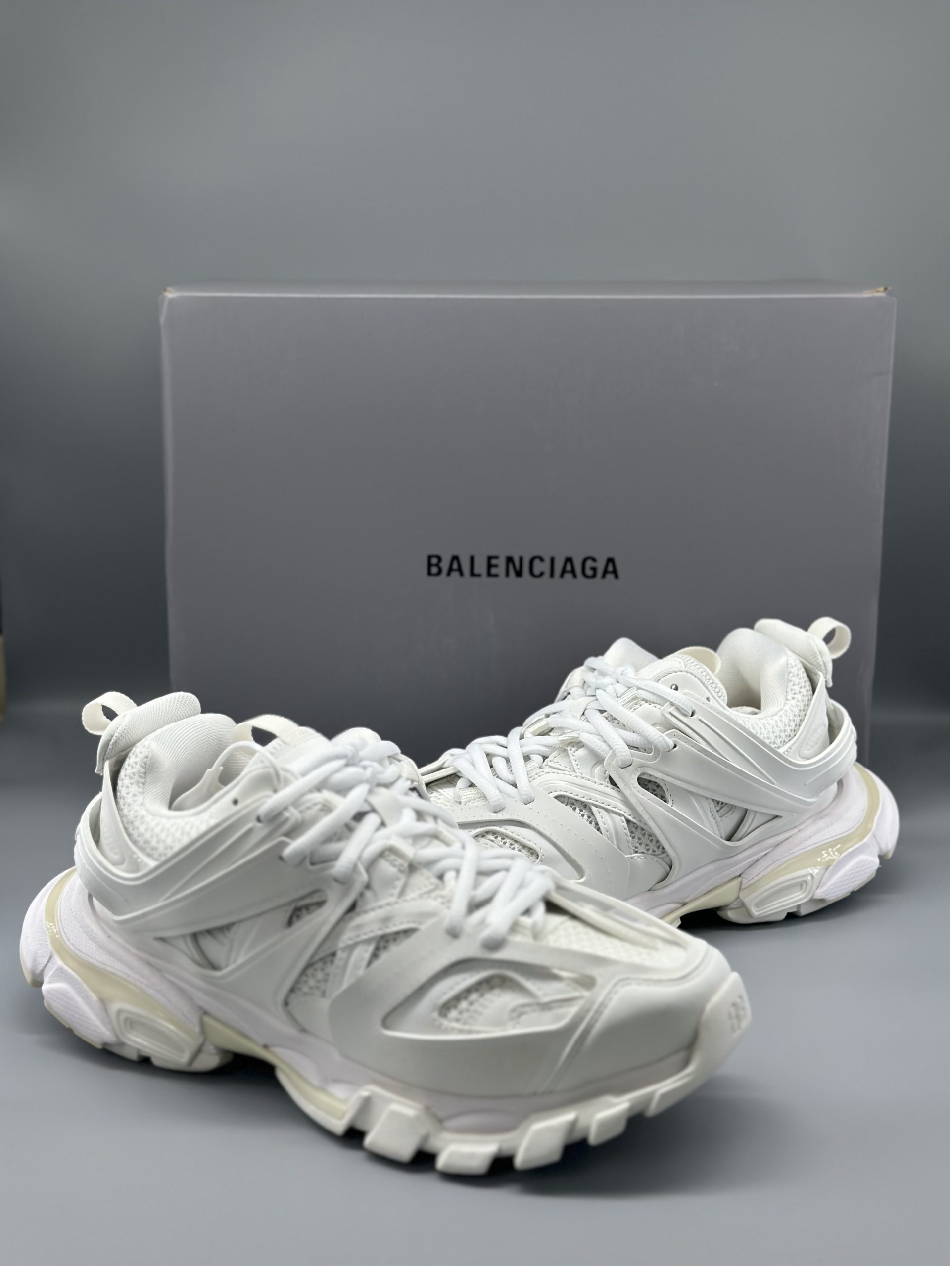 Balenciaga Track White 542023W1GB19000