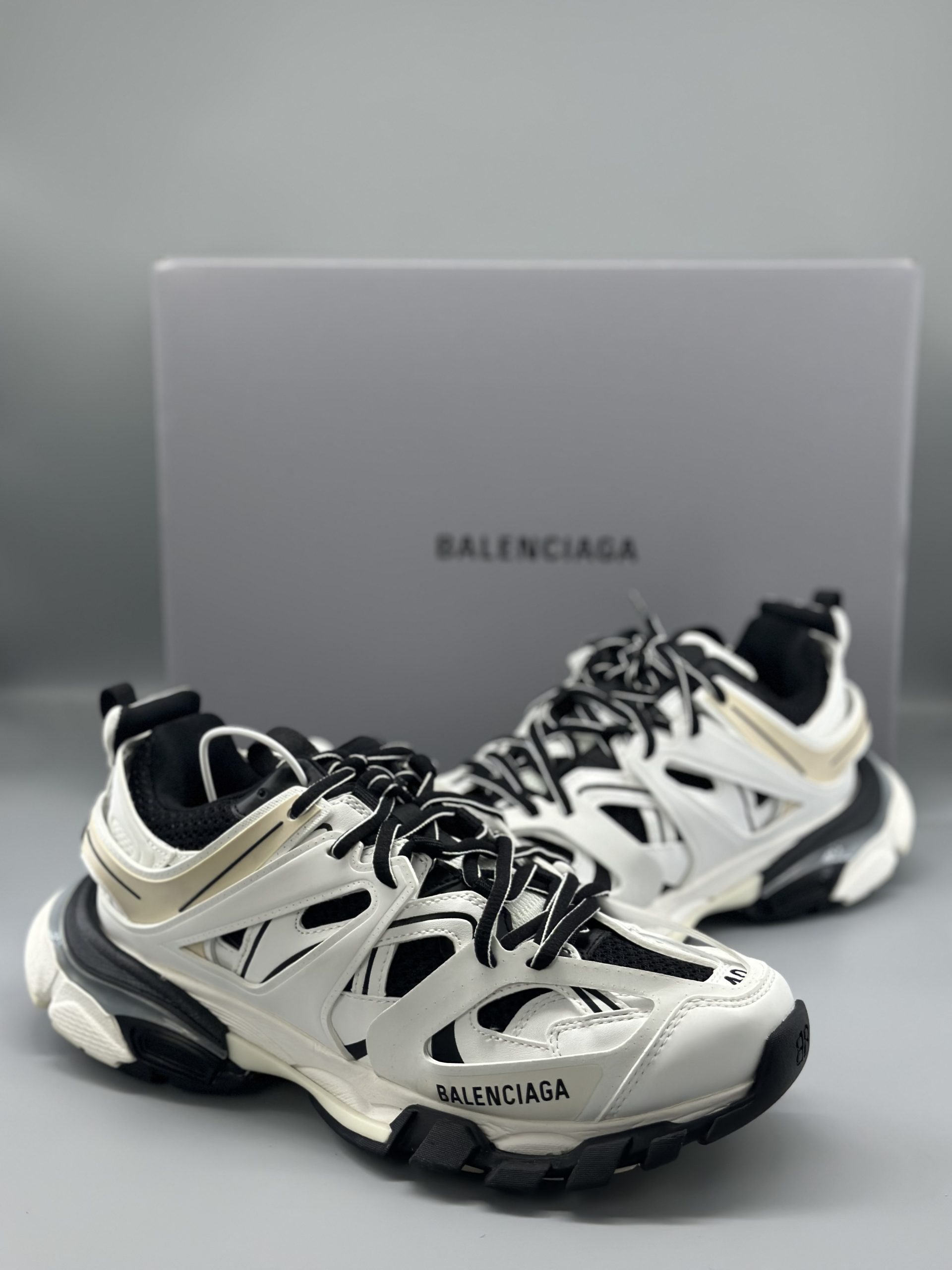 Balenciaga Track Puttee trainers White/Black