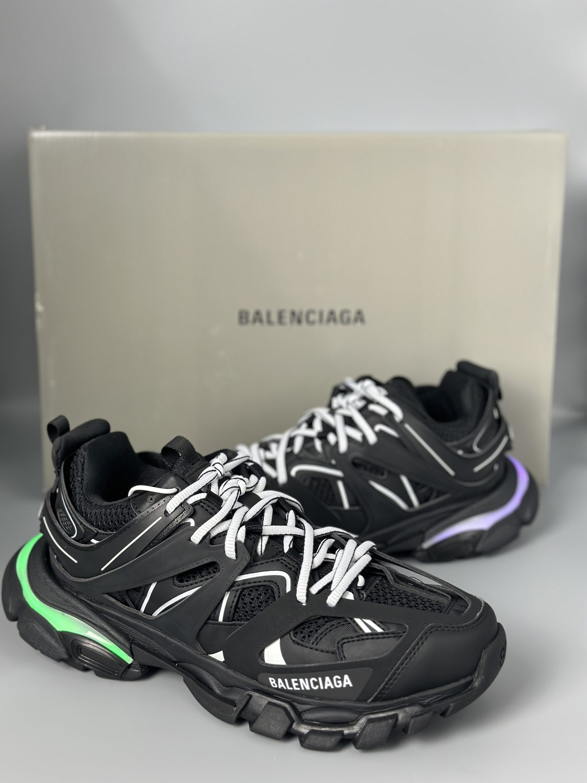 Balenciaga Track Puttee Black Led Track 542023 W3AC1 1091