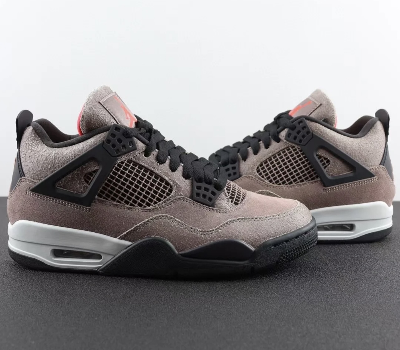 Air Jordan 4 Taupe Haze
