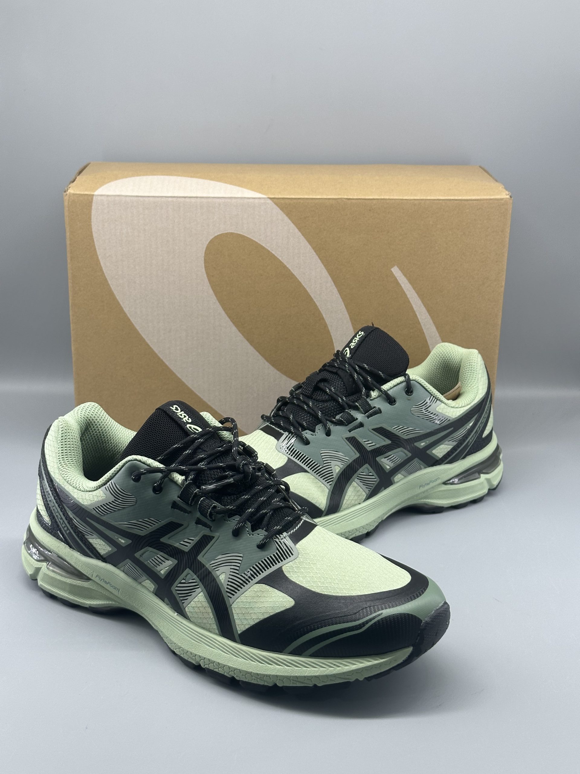 ASICS Gel-Terrain Black-Green