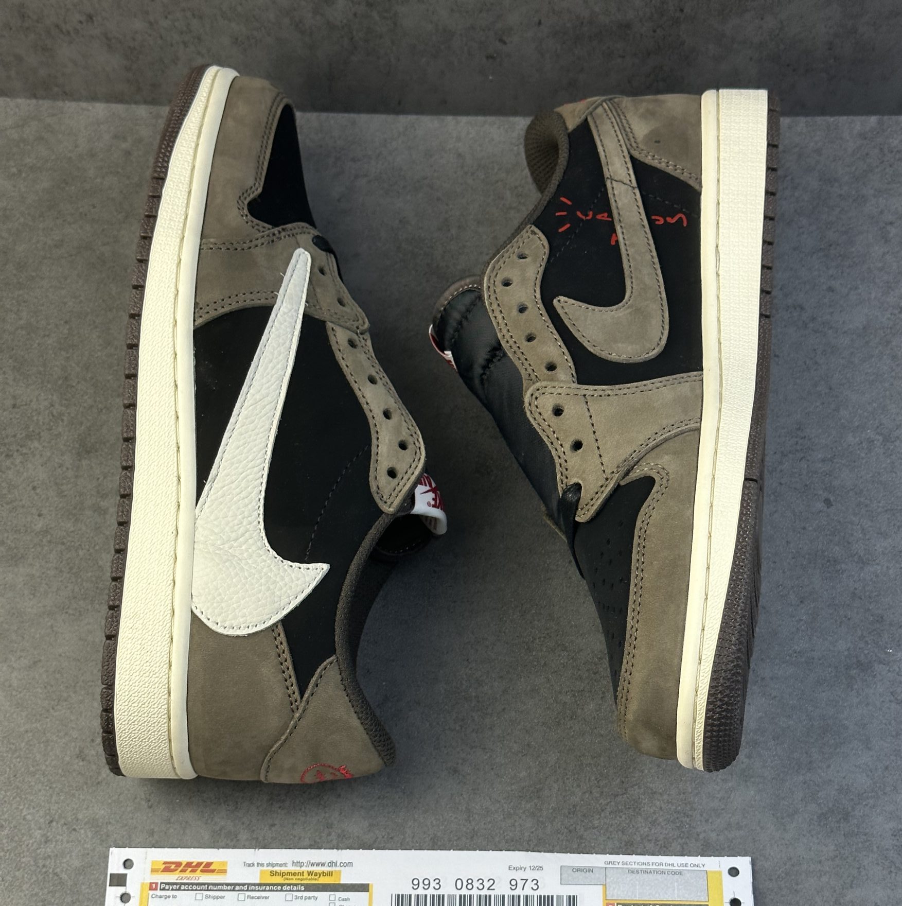 Jordan 1 Retro Low OG SP Travis Scott
