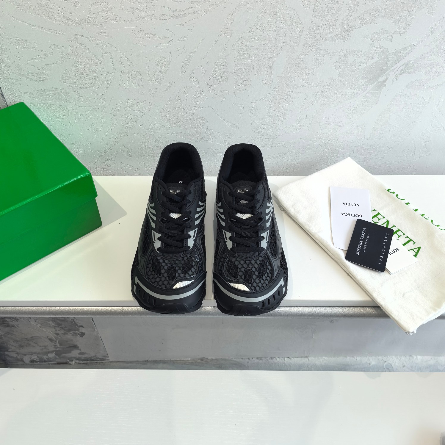 Bottega Veneta Orbit Black 741357V2X401000