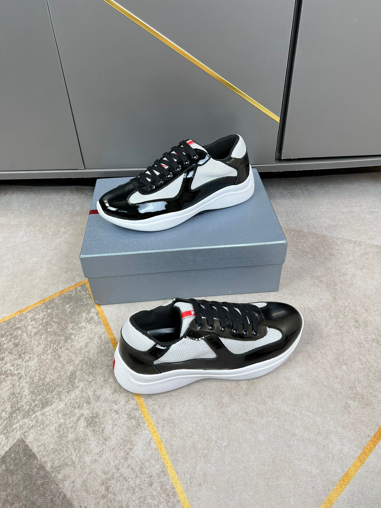 Prada America’s Cup Anthracite Gray Silver 4E3400_ASZ_F0X8Y_F_G000