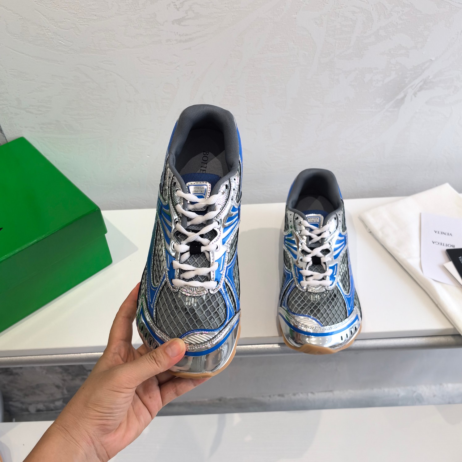 Bottega Veneta Orbit Surf Vapor Blue Surf 741357 V2X40 1375