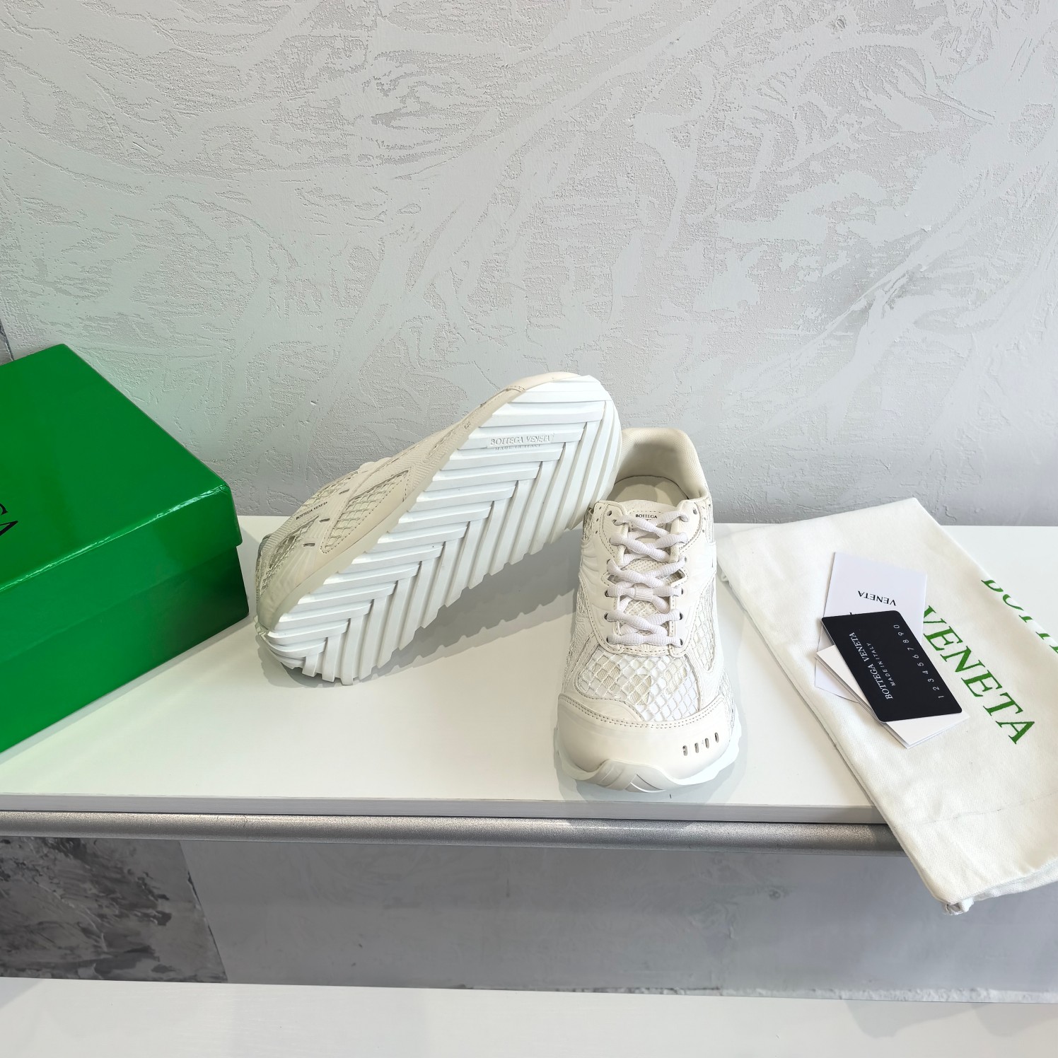 Bottega Veneta Orbit White 741357V2X409013