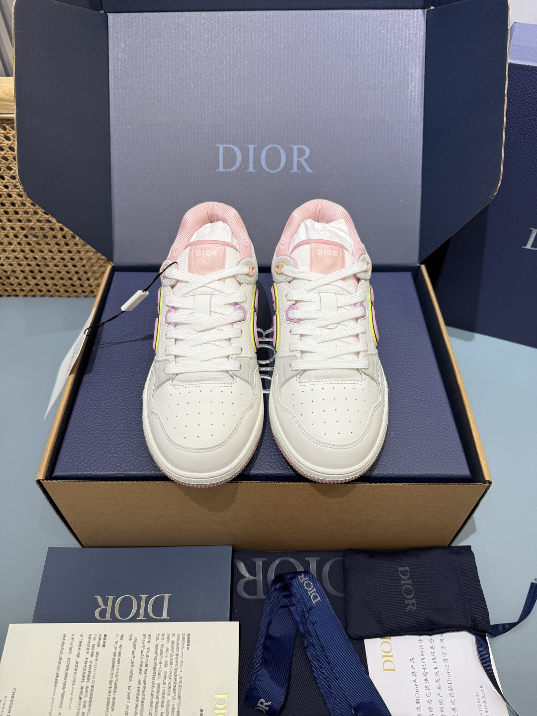 Dior B57 Low Dior Oblique White Pink 3SN318ZXU H553