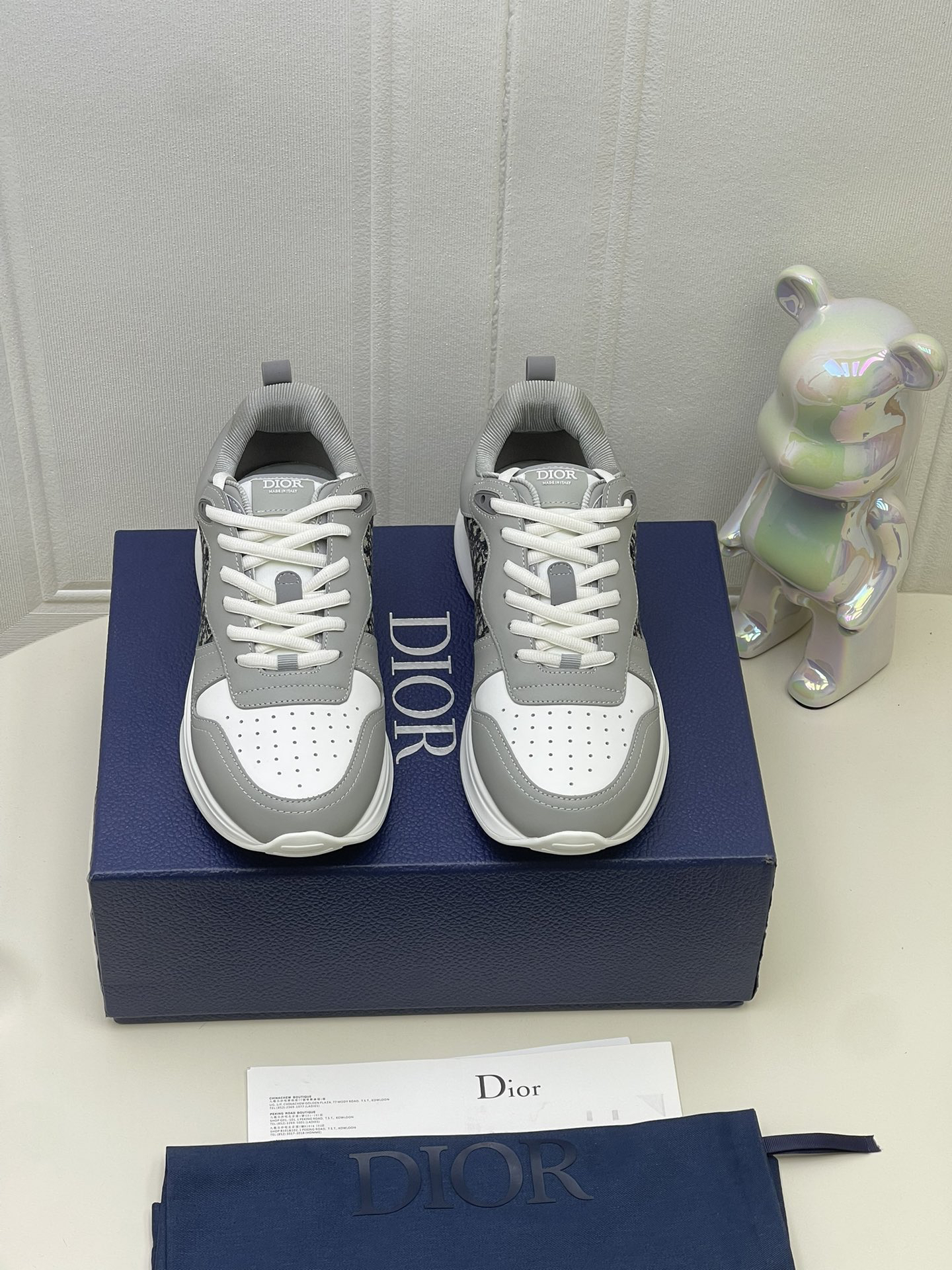 B25 Runner Sneaker Grey Calfskin and Dior Oblique Jacquard 3SN299ZIR H165