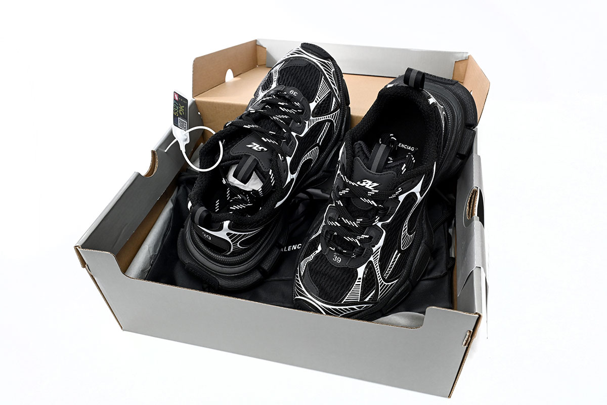 Balenciaga 3XL Black 734734W3XL11090