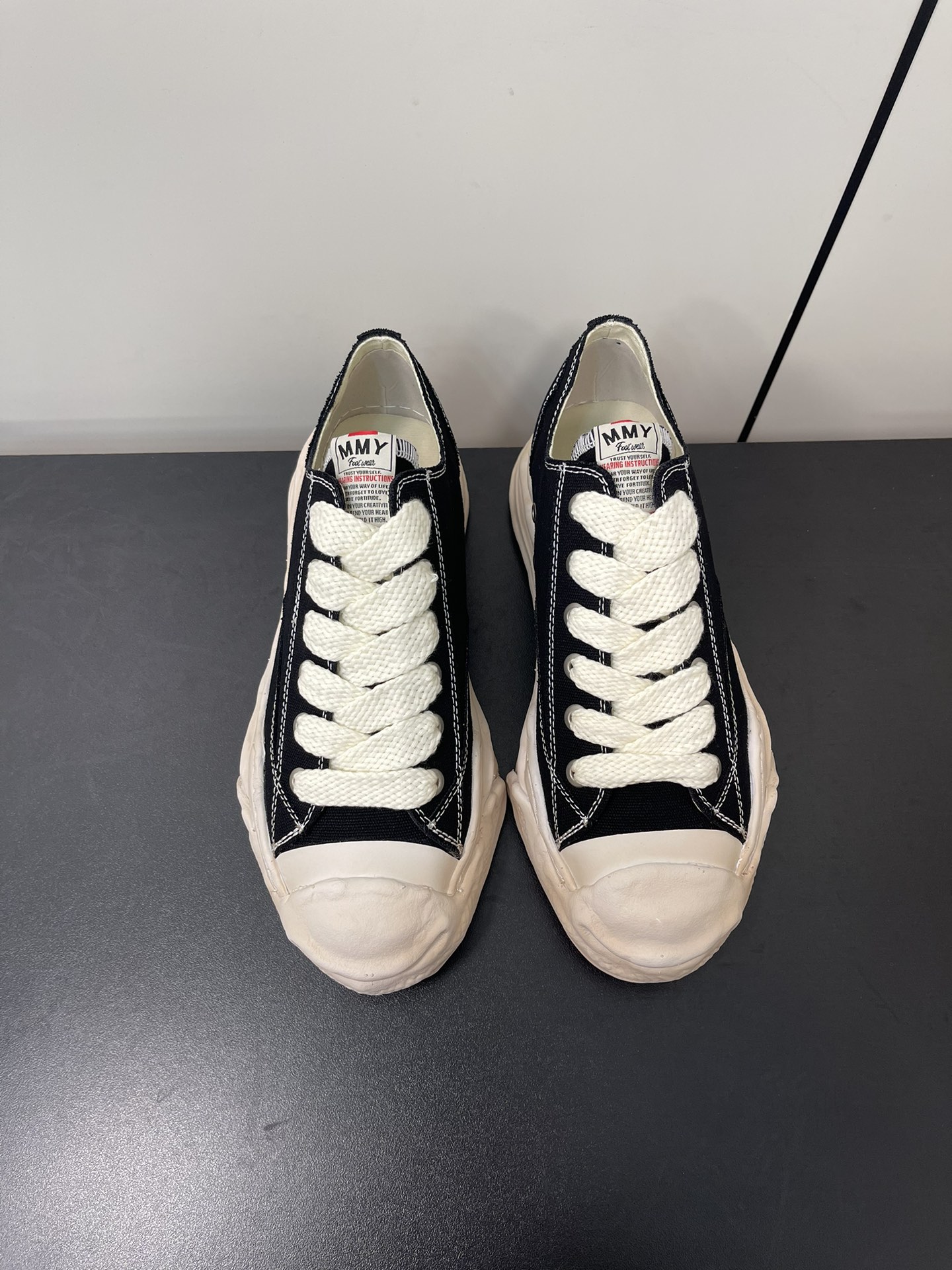 Maison Mihara Yasuhiro Hank Vintage Sole Canvas Low Black A09FW734-BLK