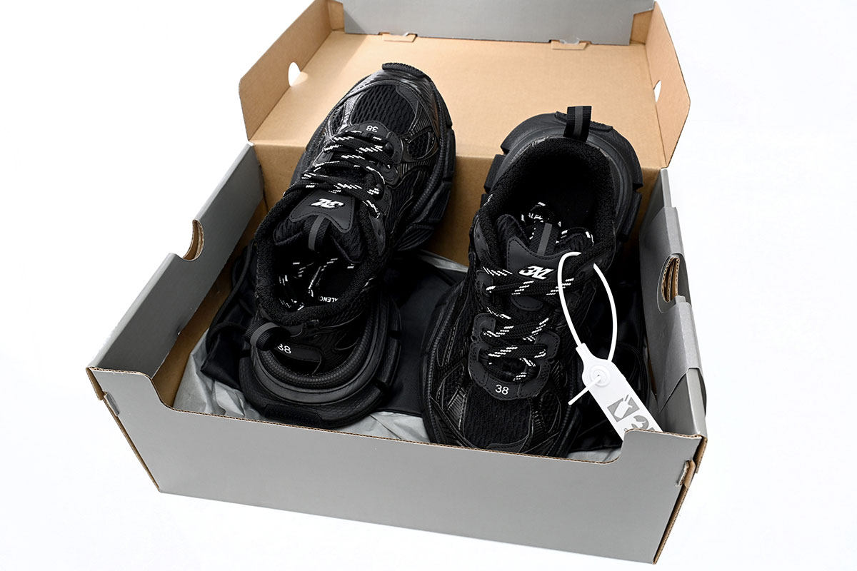 Balenciaga 3XL All Black 734733 W2RC6 0203