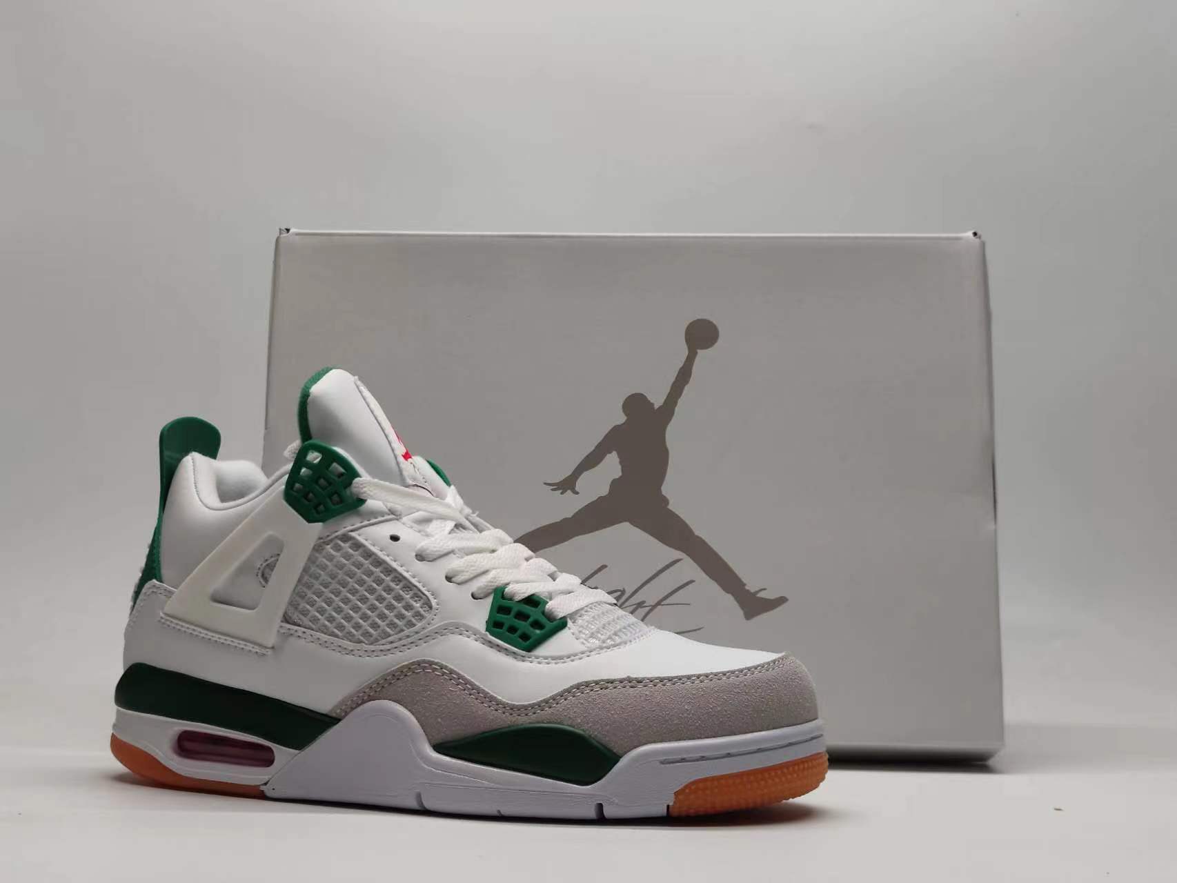 AirJordan 4 Retro SB Pine Green