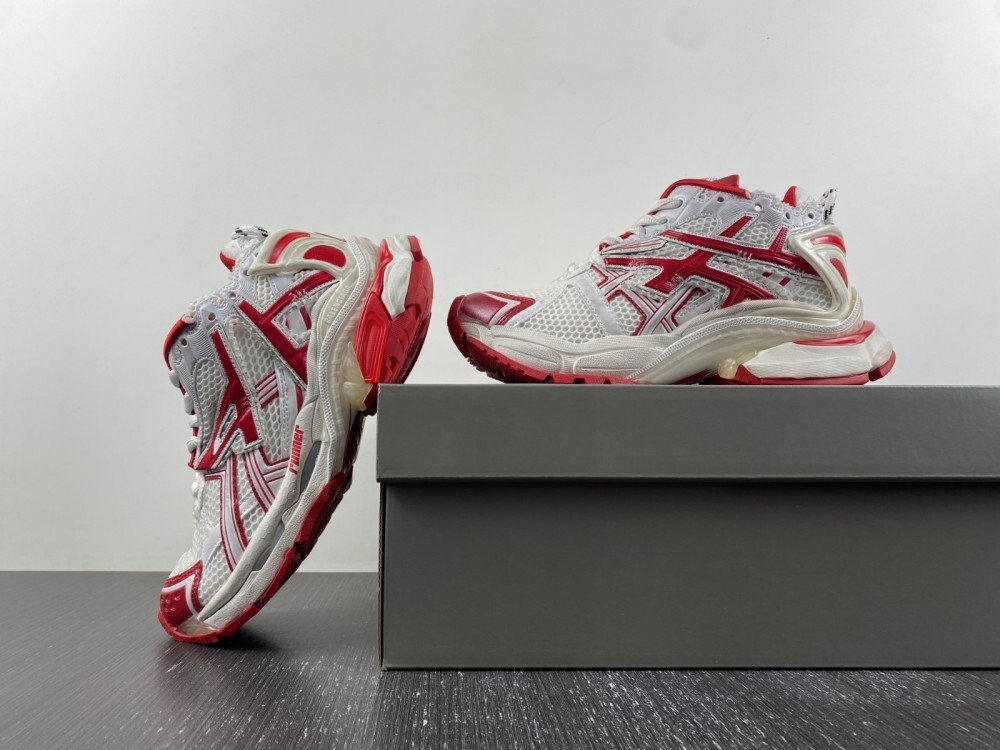Balenciaga Runner sneaker white red