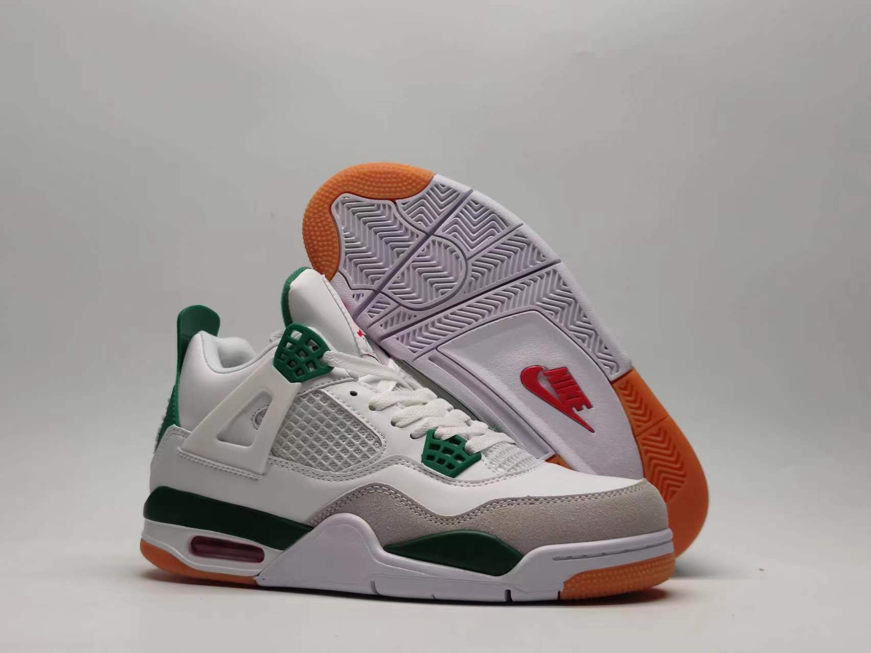 AirJordan 4 Retro SB Pine Green